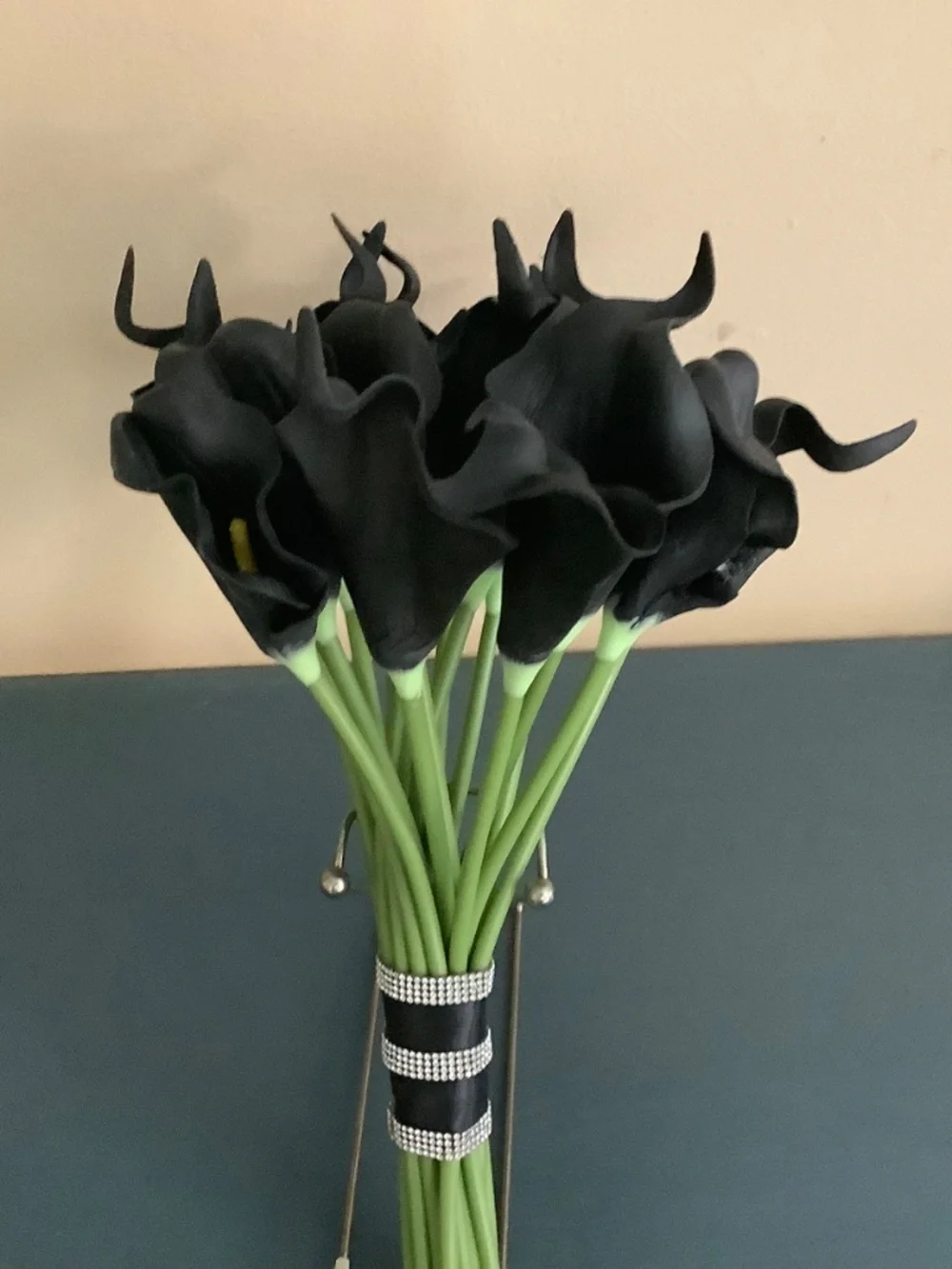 20 stem black calla lily wedding bouquet